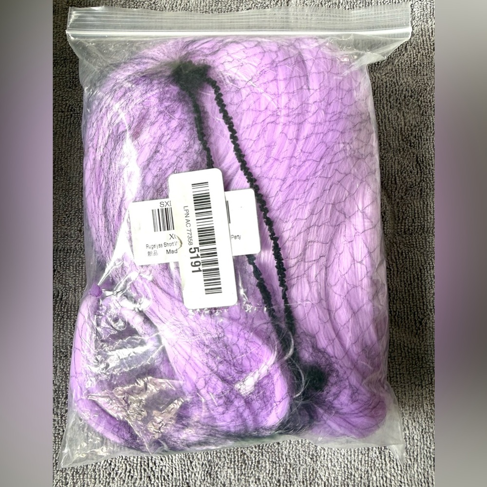 Light Purple Wig Women’s Fashion Hair Halloween/ Costume Party/ Play New in Bag - Picture 5 of 5
